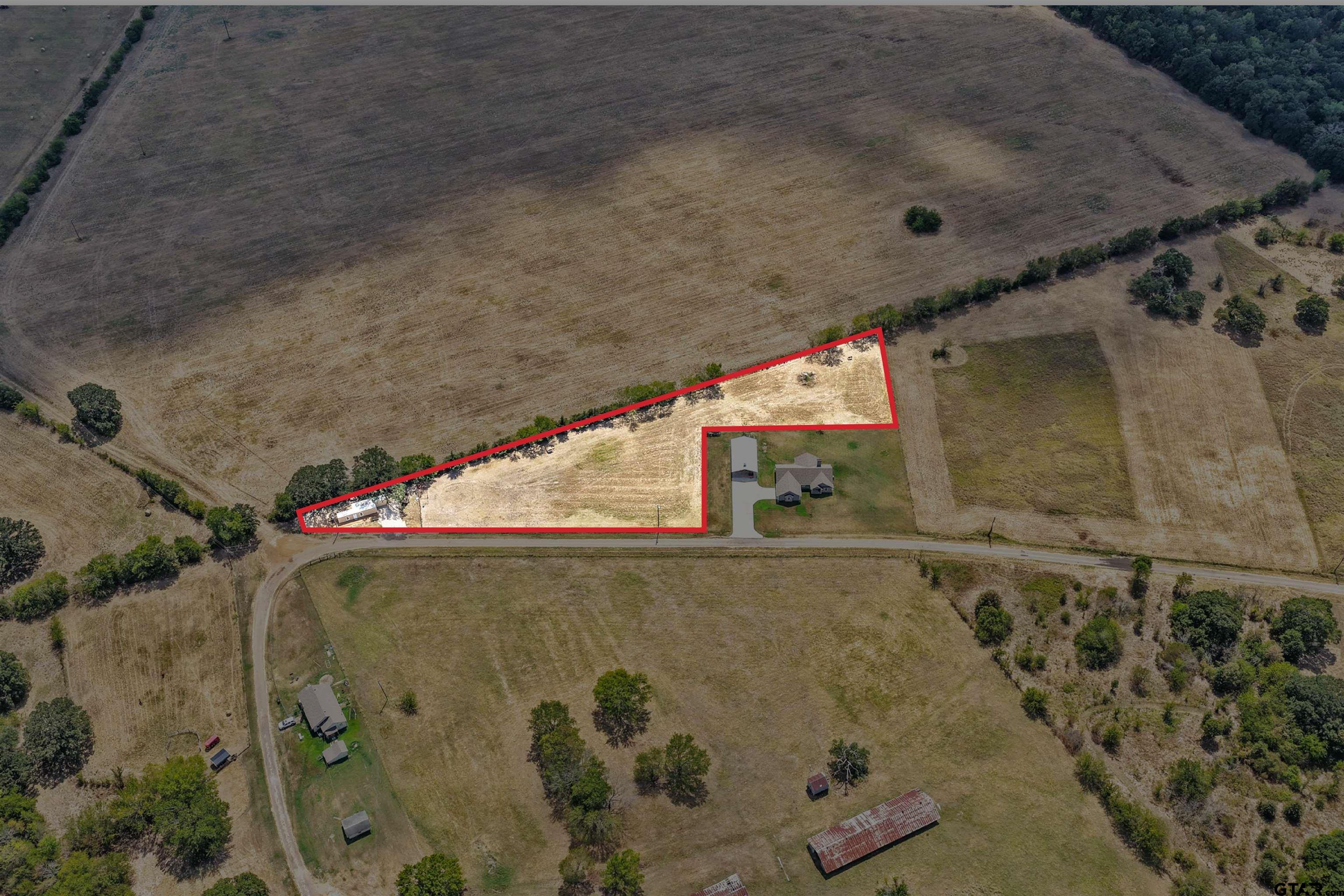 884 NE County Road 2150