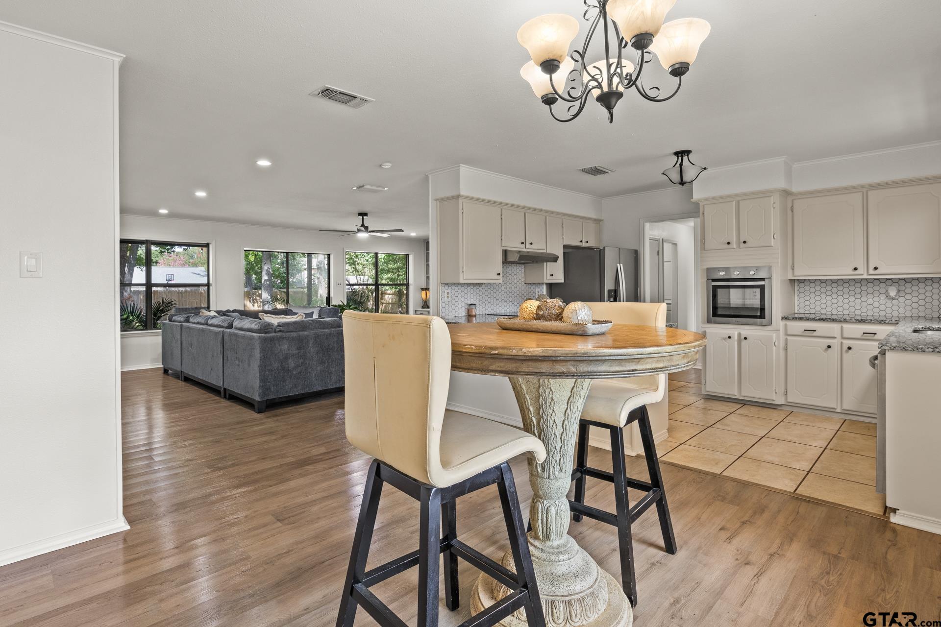 515 Brookwood Dr