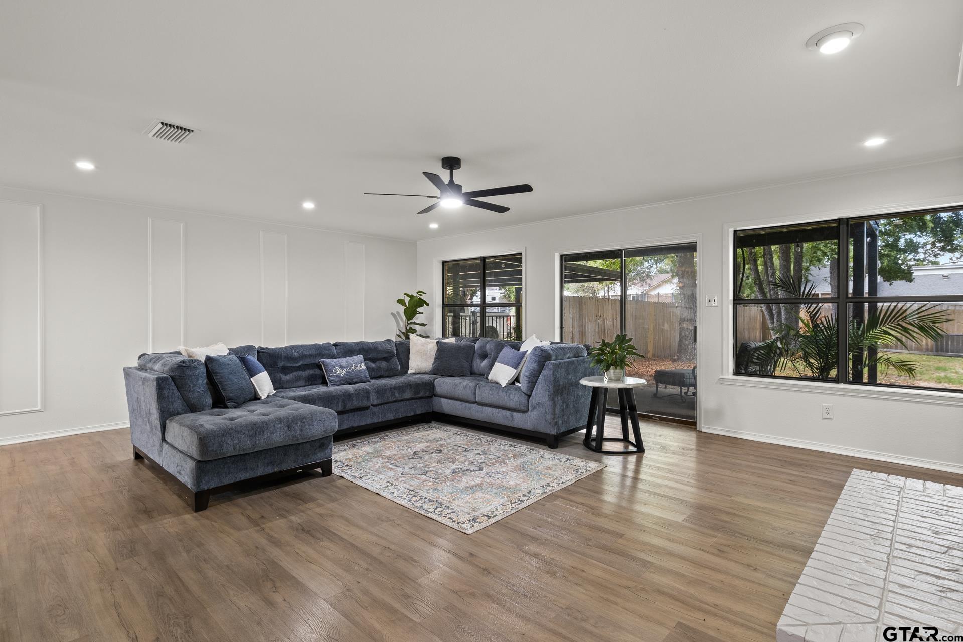 515 Brookwood Dr