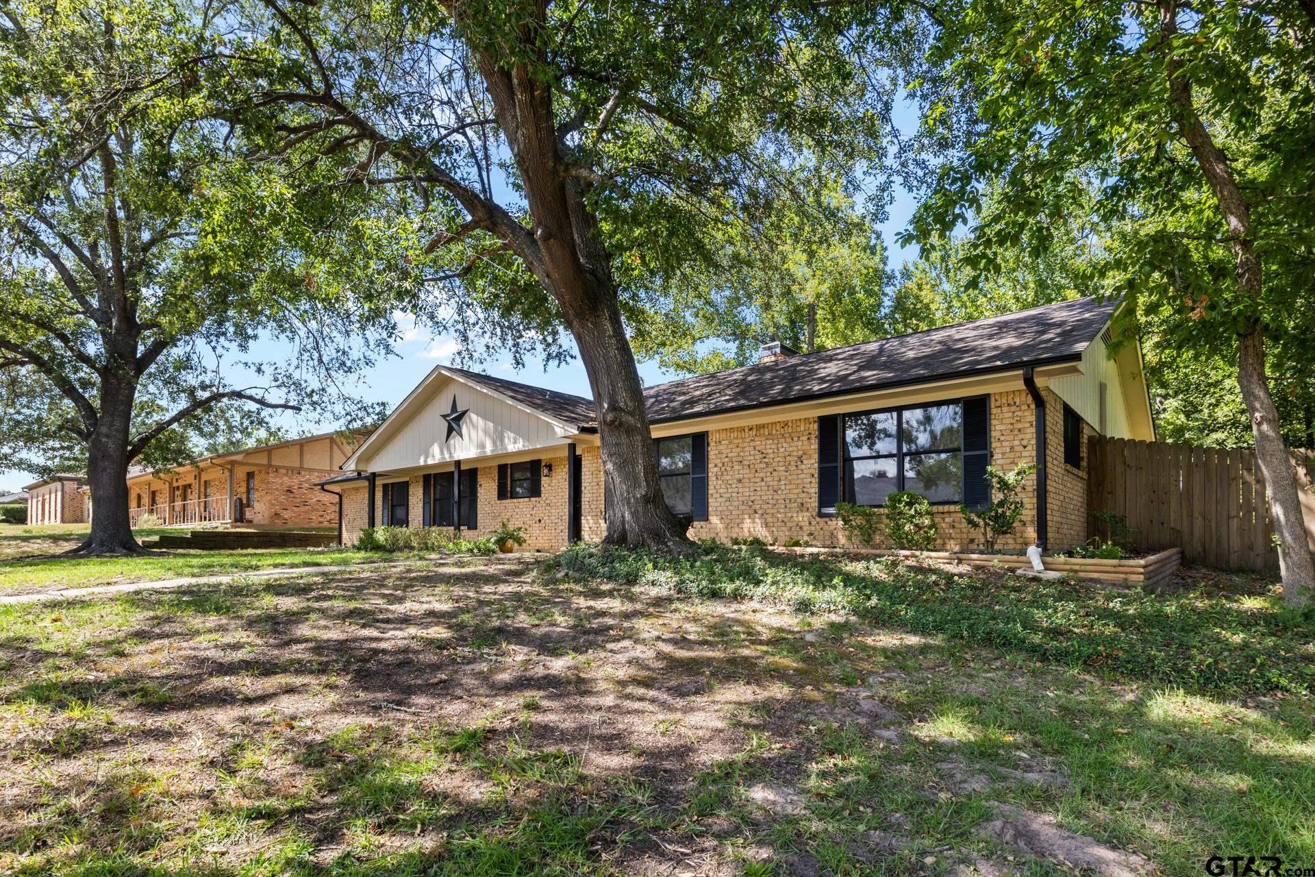 515 Brookwood Dr