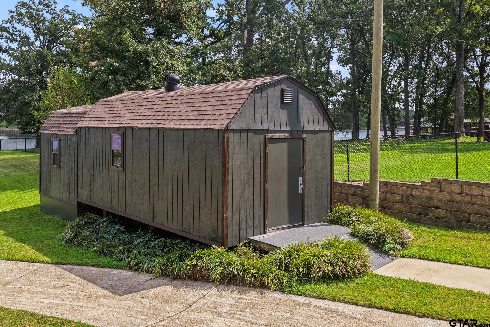 803 County Road 2127