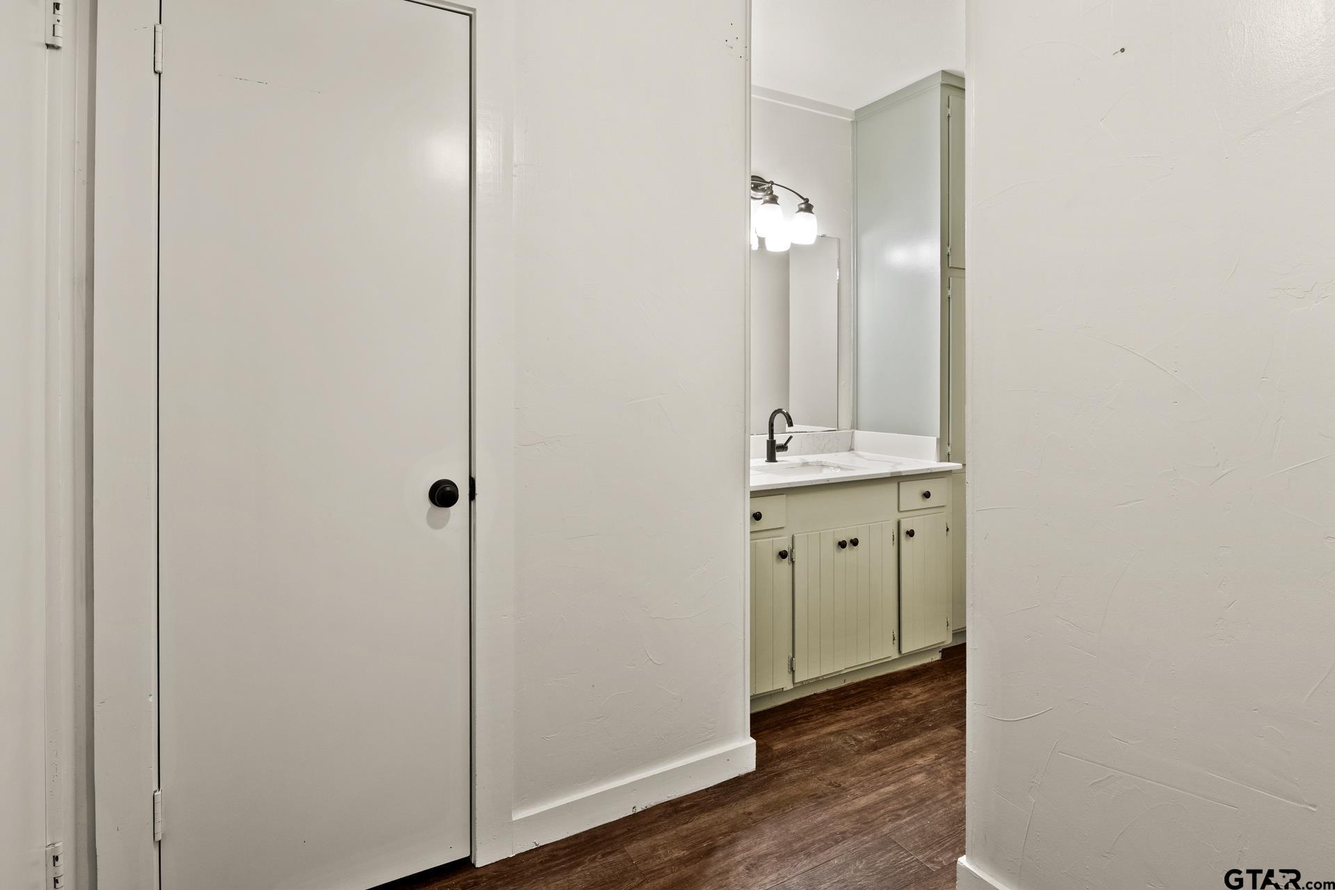 502 Southgate