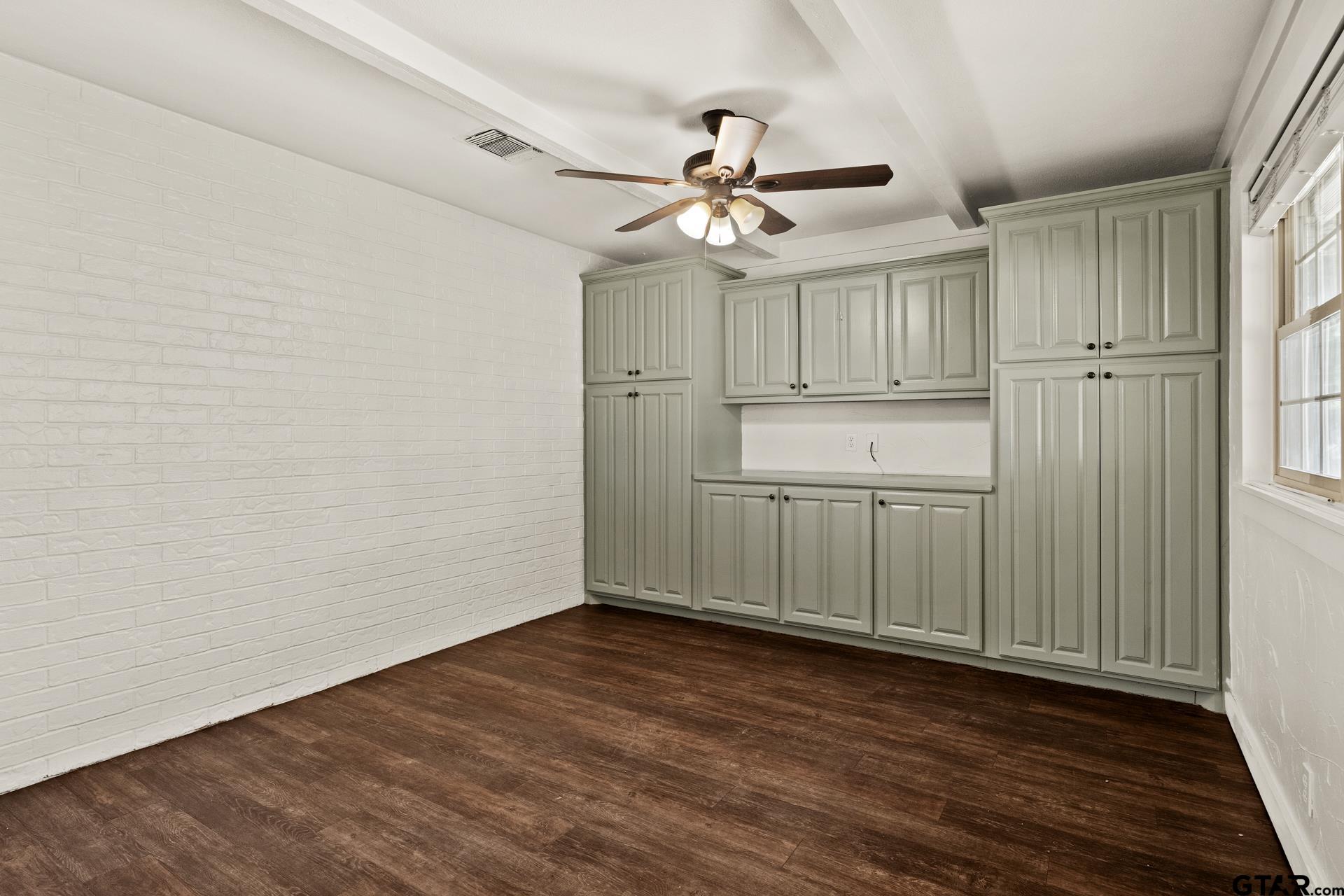 502 Southgate