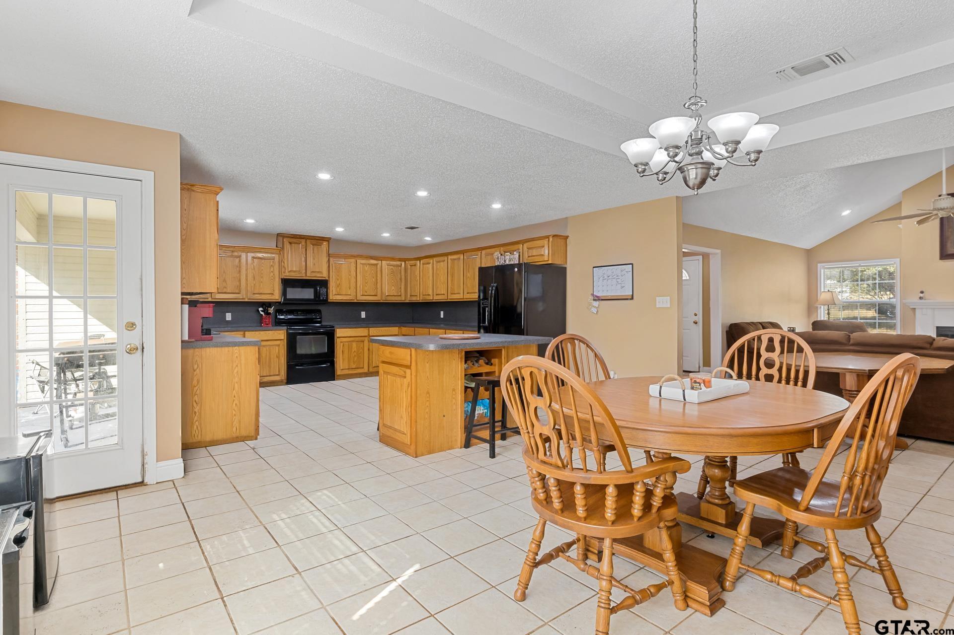 111 County Road 4134