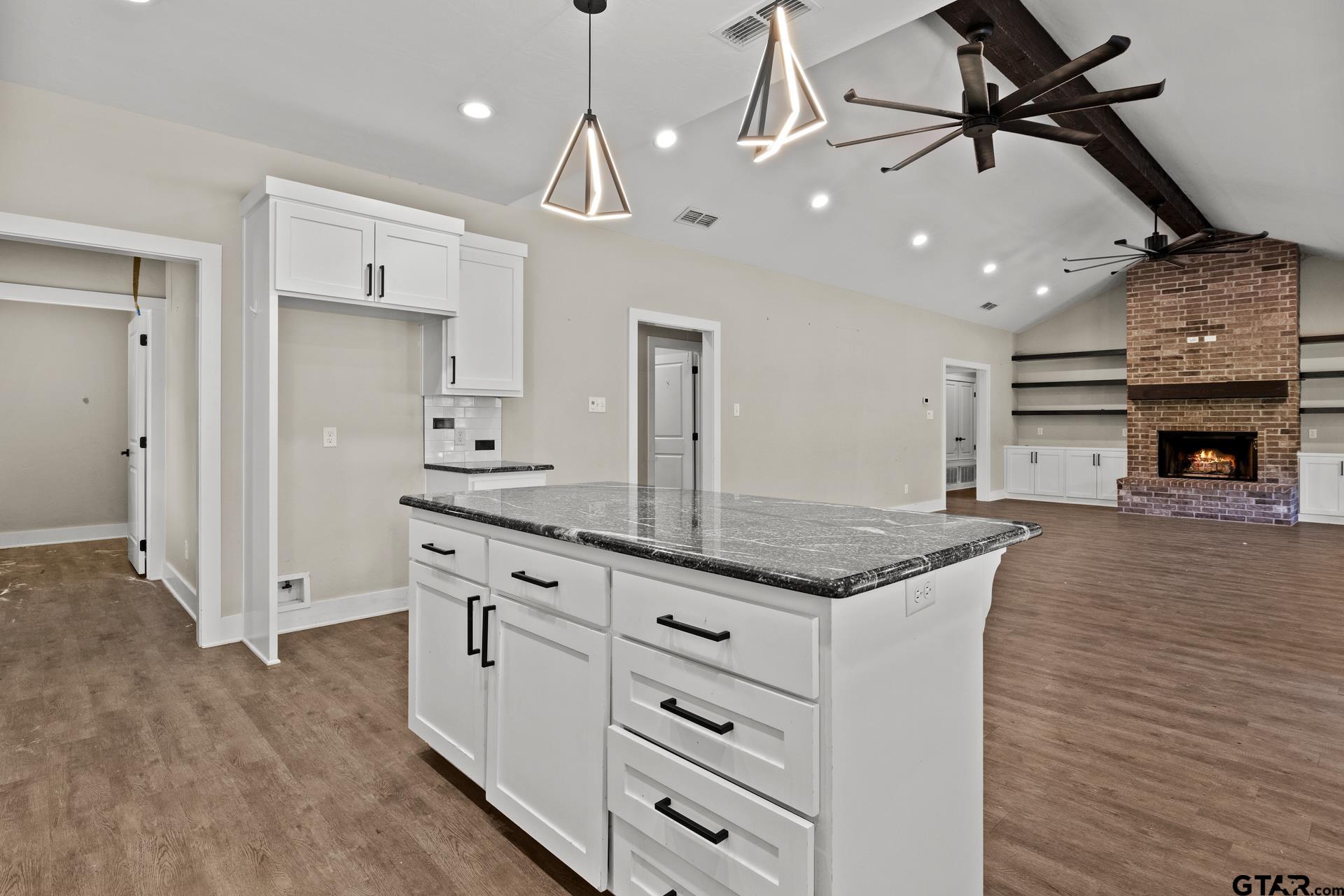 408 County Road 4248