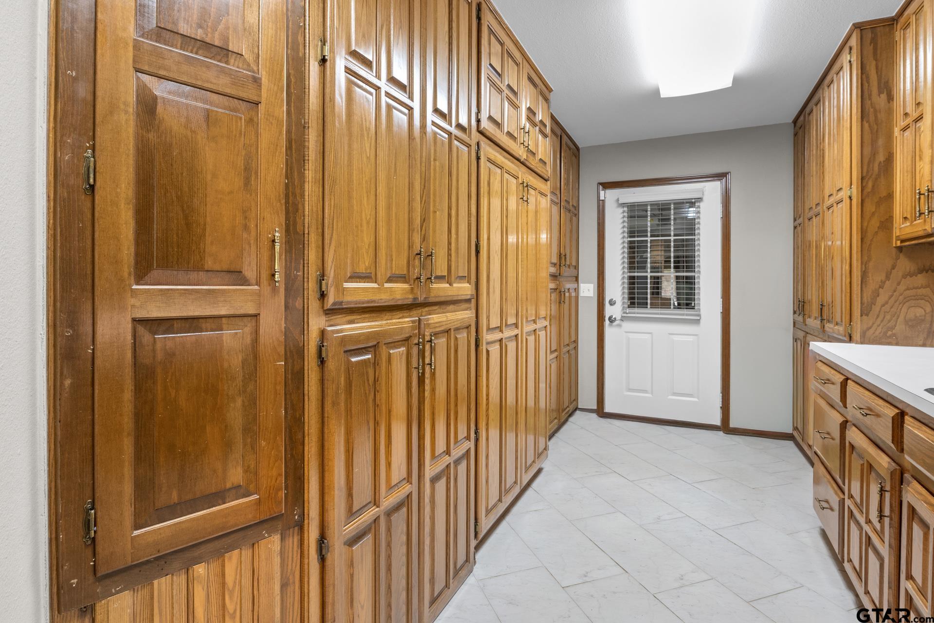 178 County Road 2137