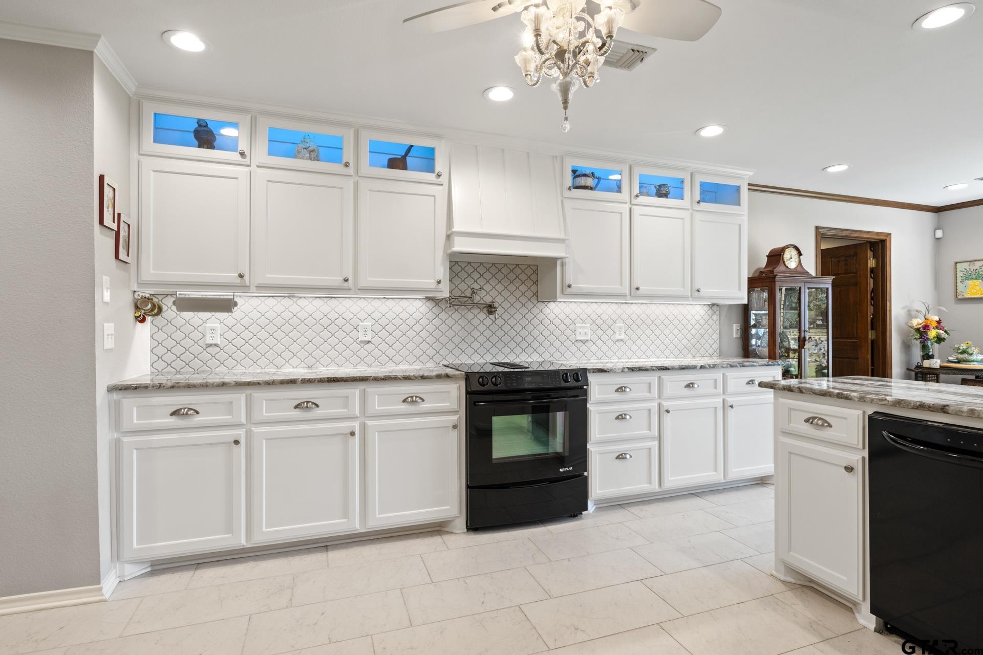 178 County Road 2137