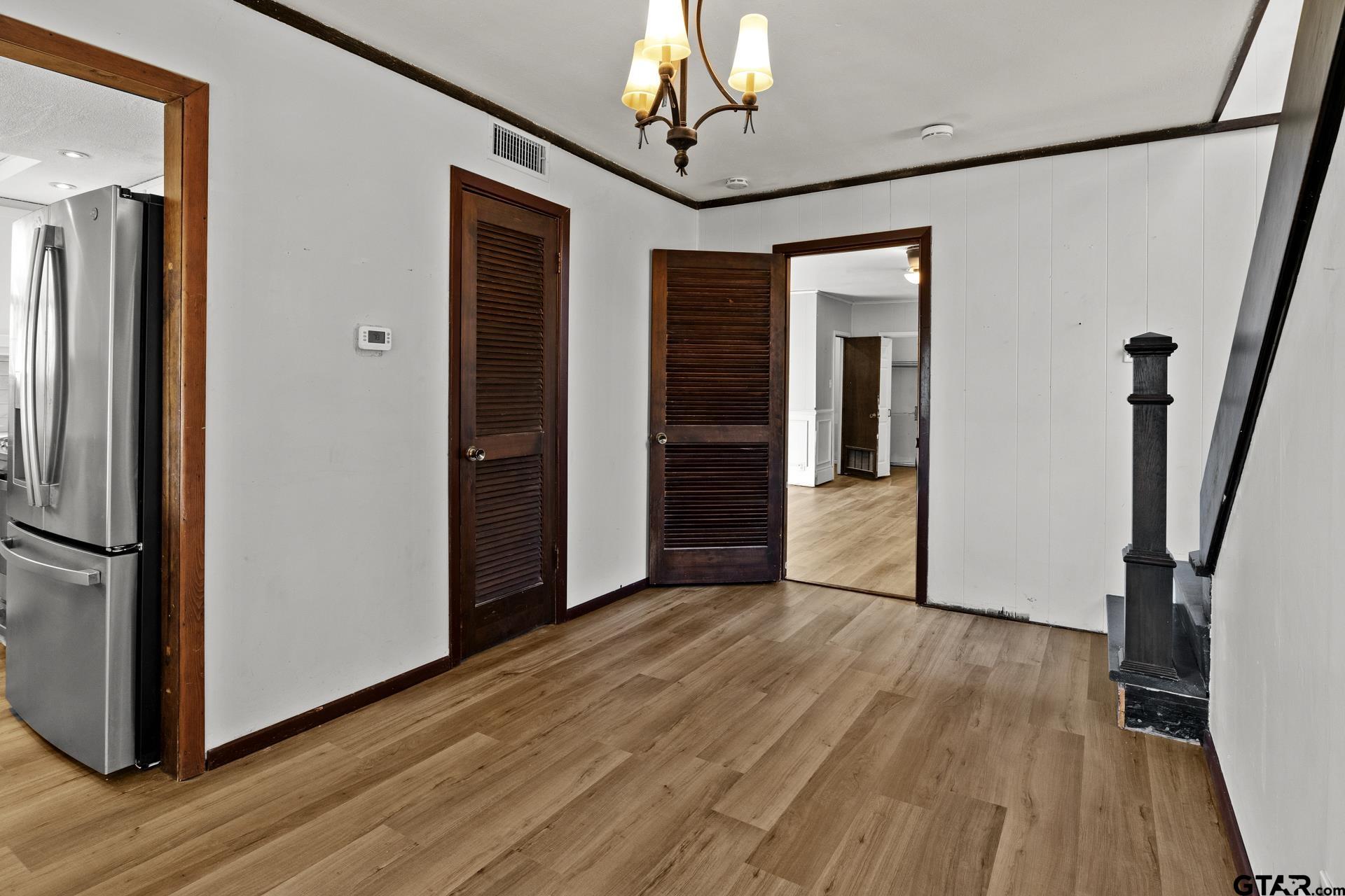 600 W 12th St