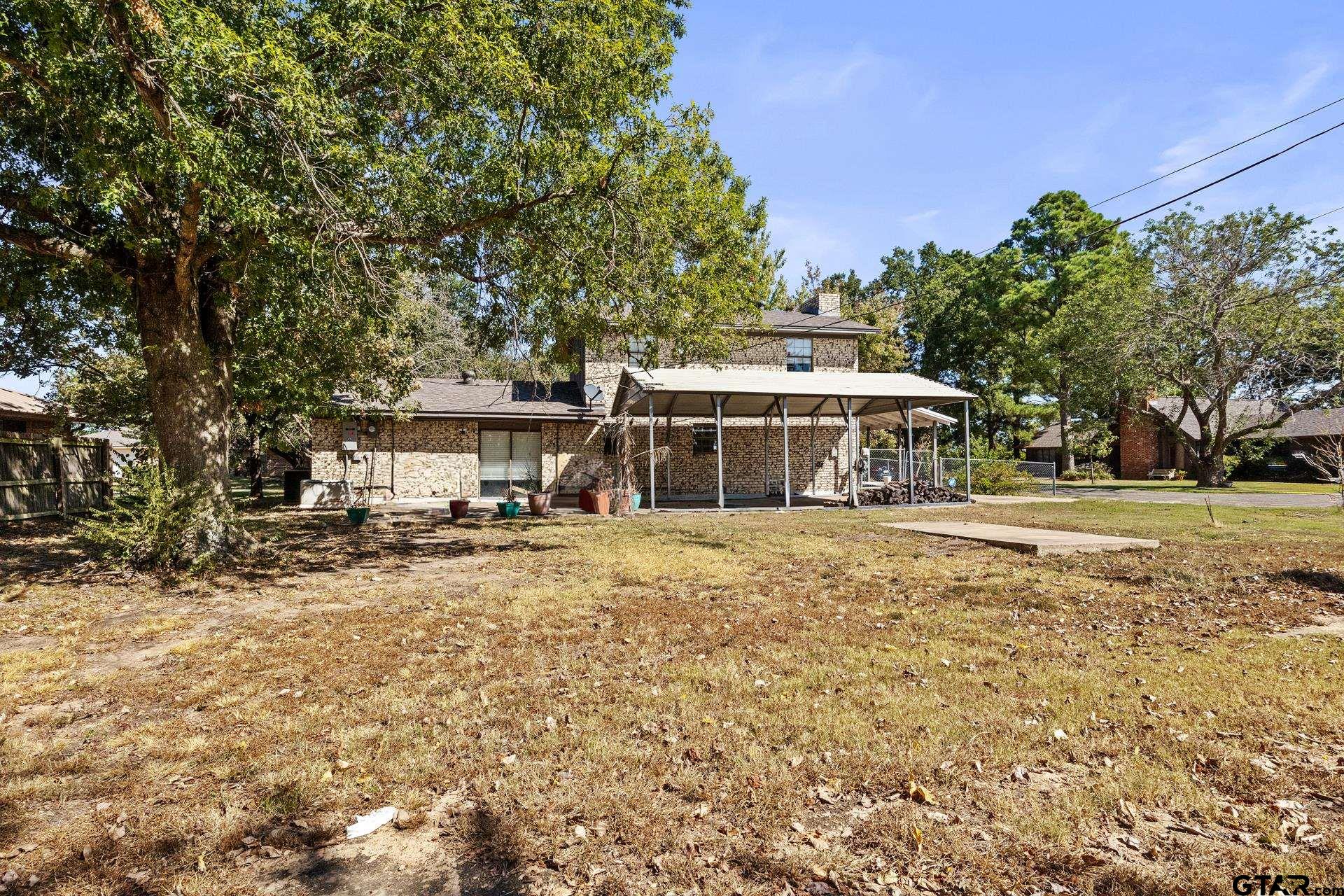 600 W 12th St