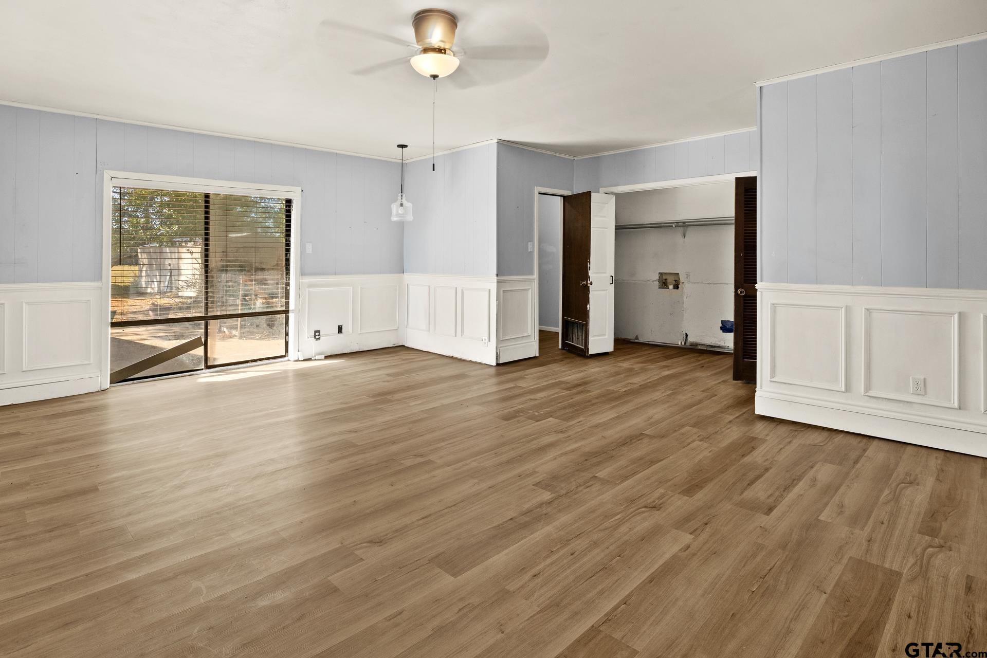 600 W 12th St