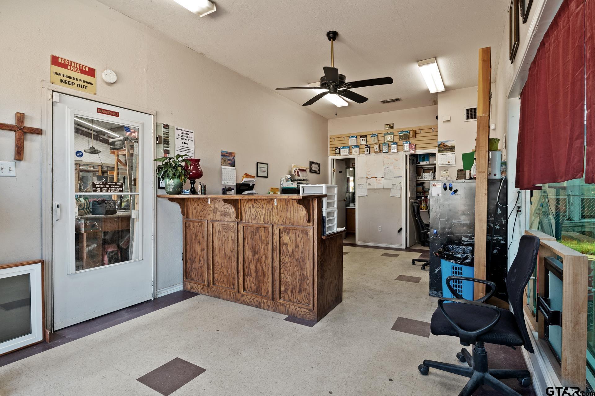 1210 N Jefferson