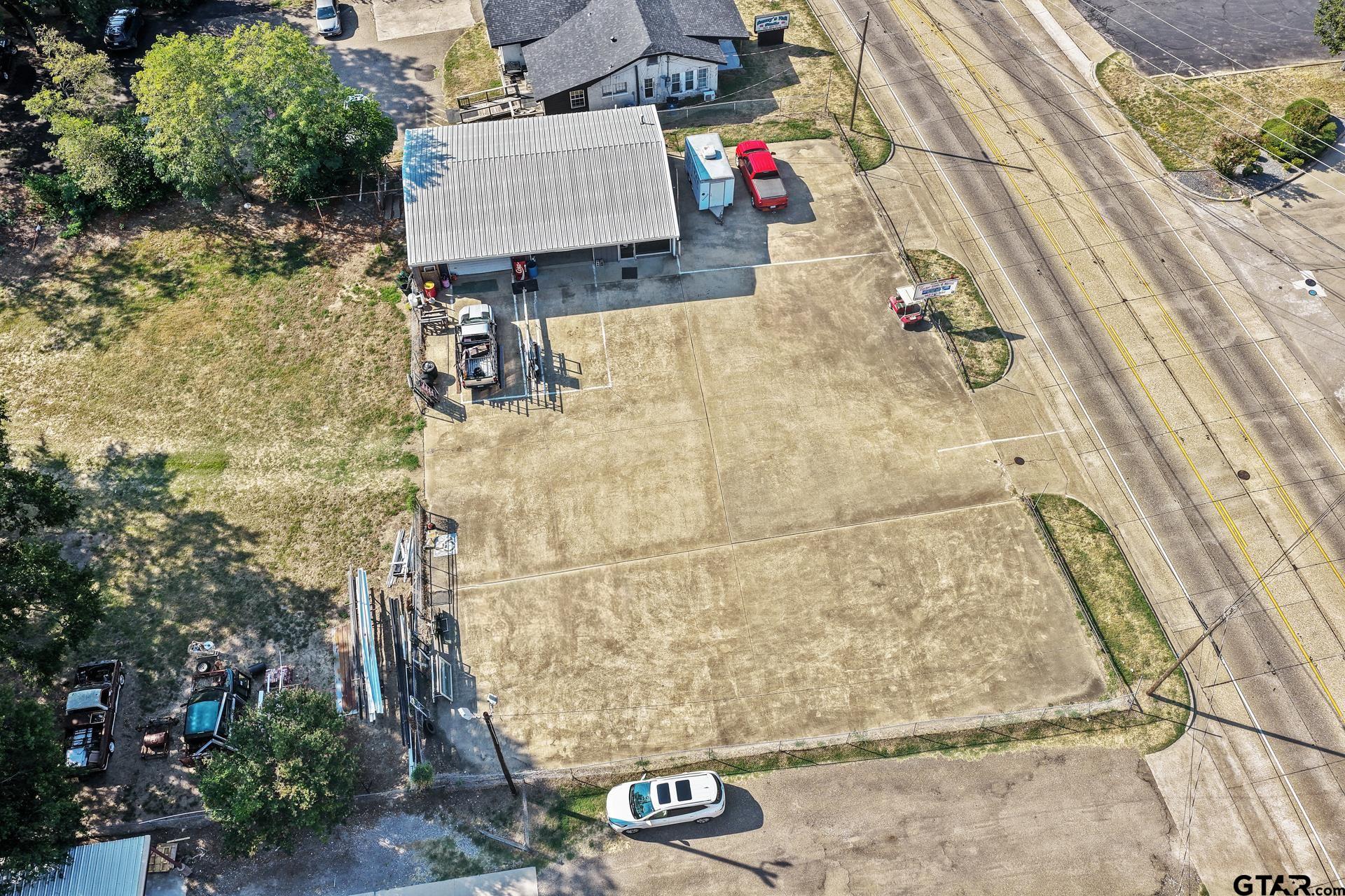 1210 N Jefferson