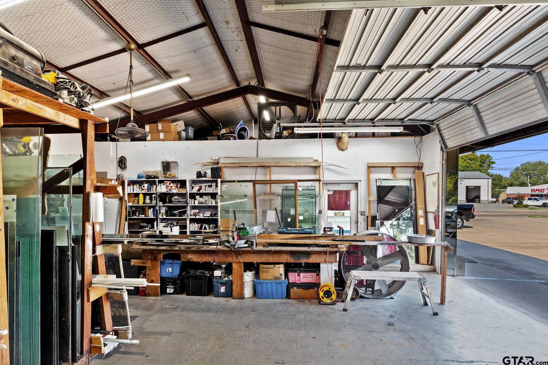 1210 N Jefferson