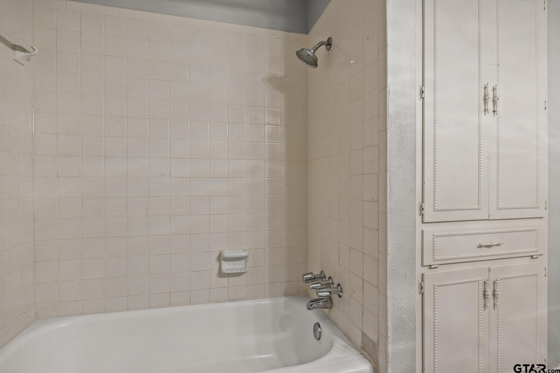 105 Kent Dr