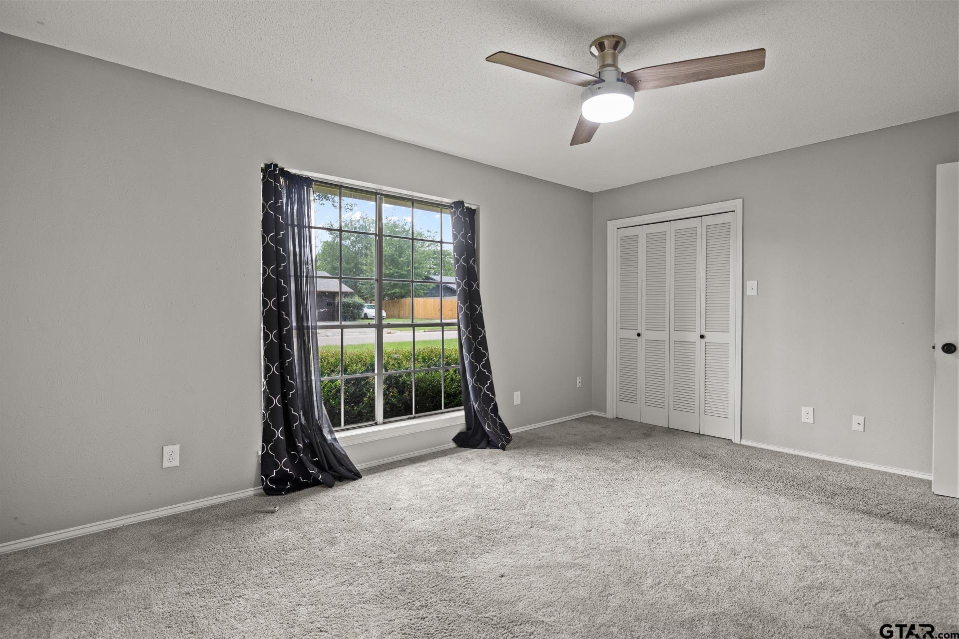 105 Kent Dr