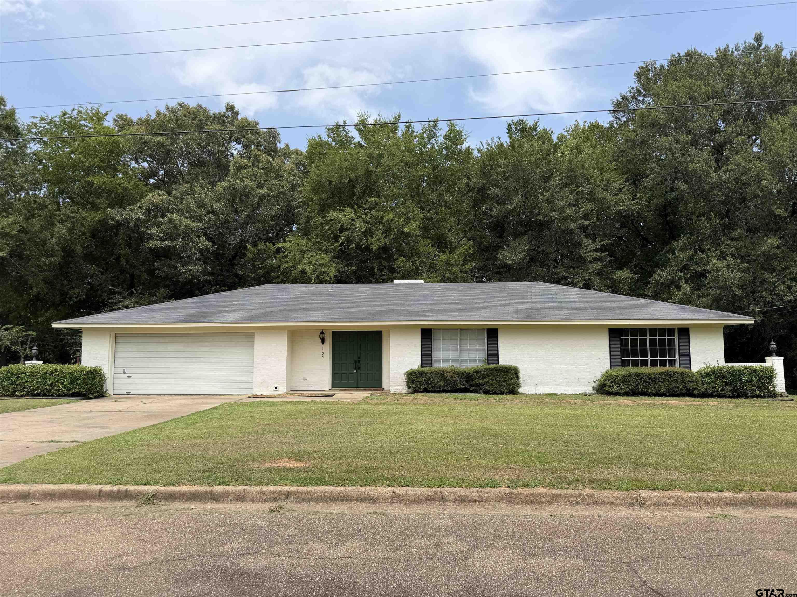 105 Kent Dr