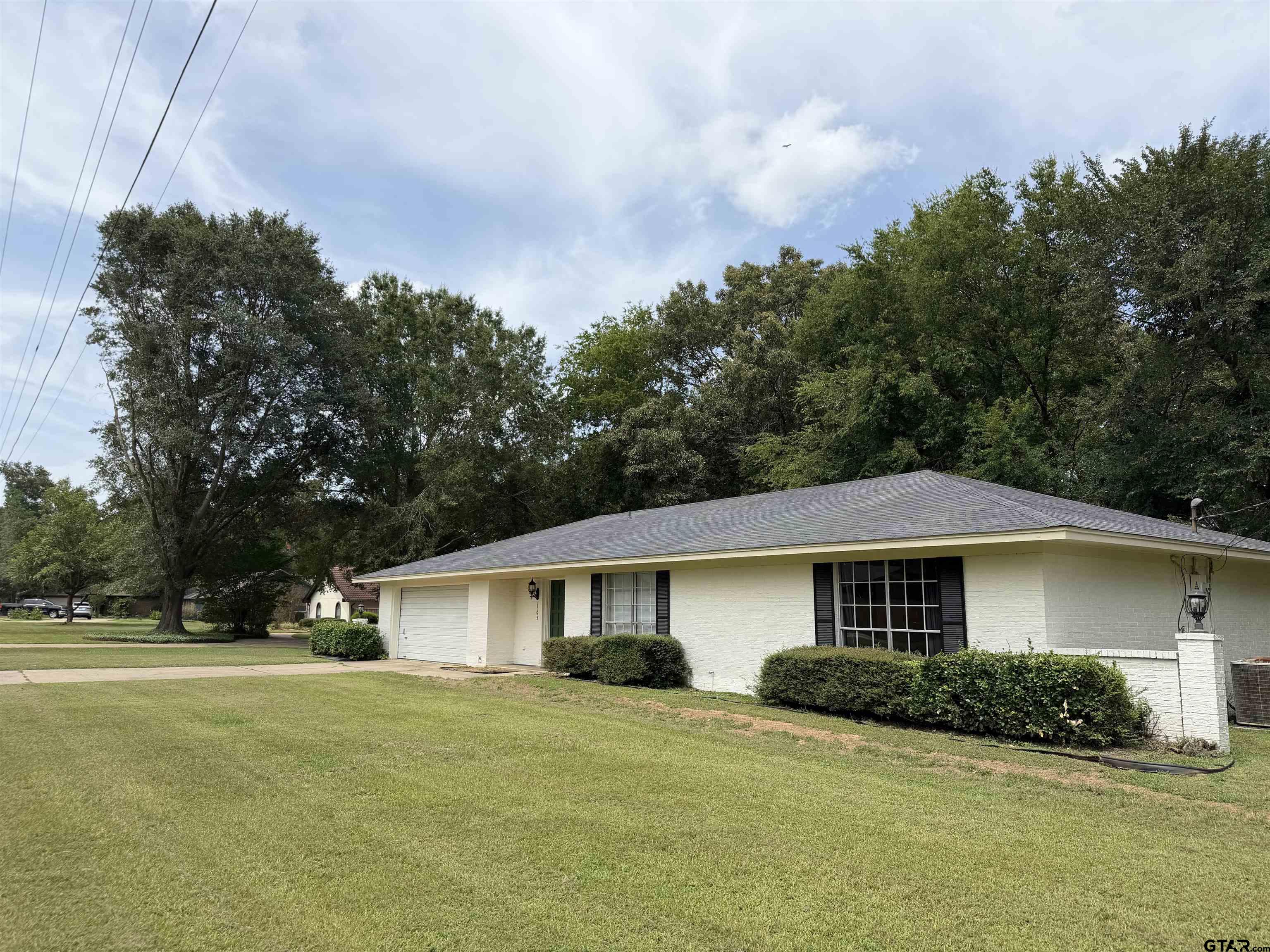 105 Kent Dr
