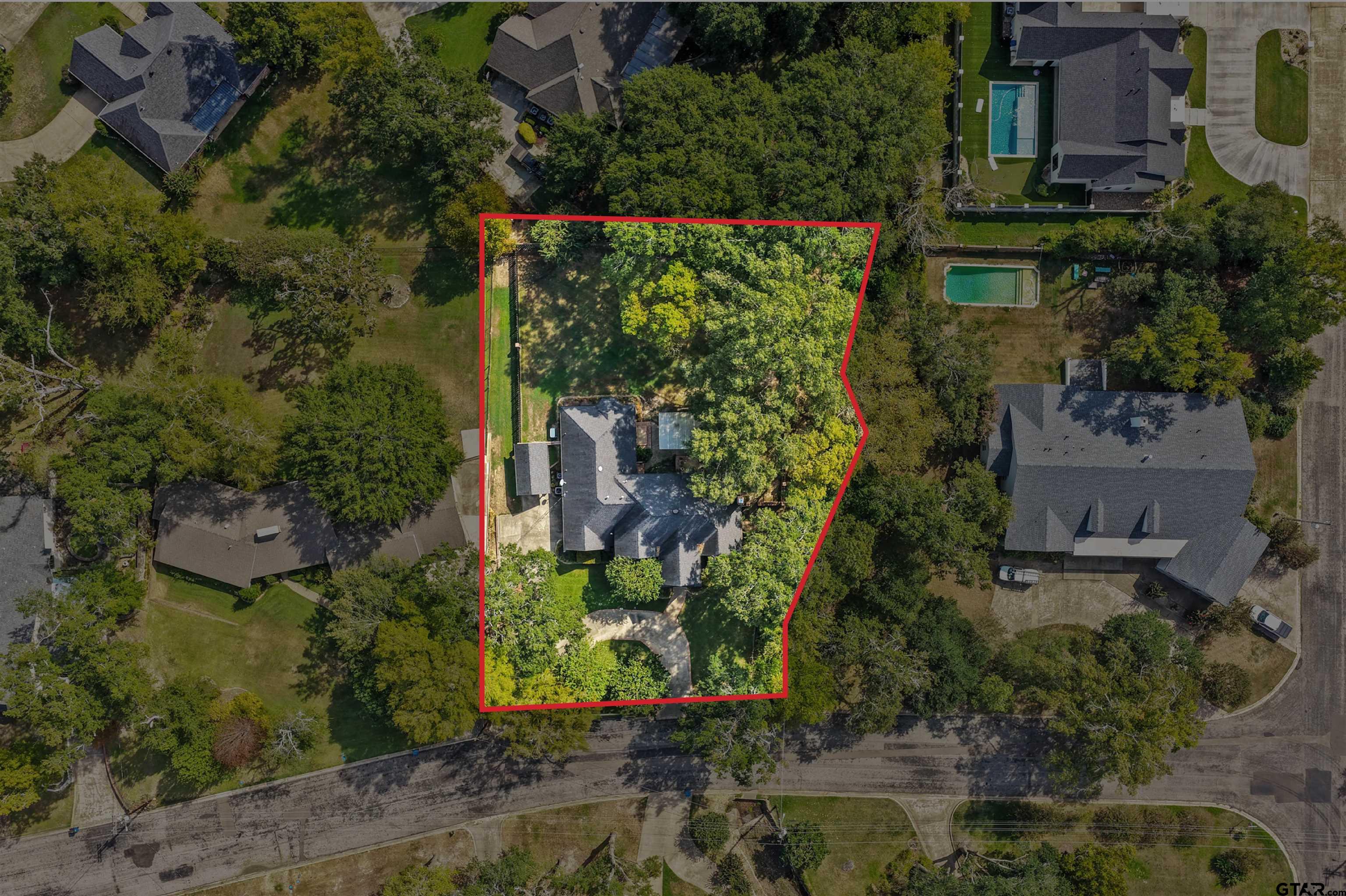 1105 S Williams
