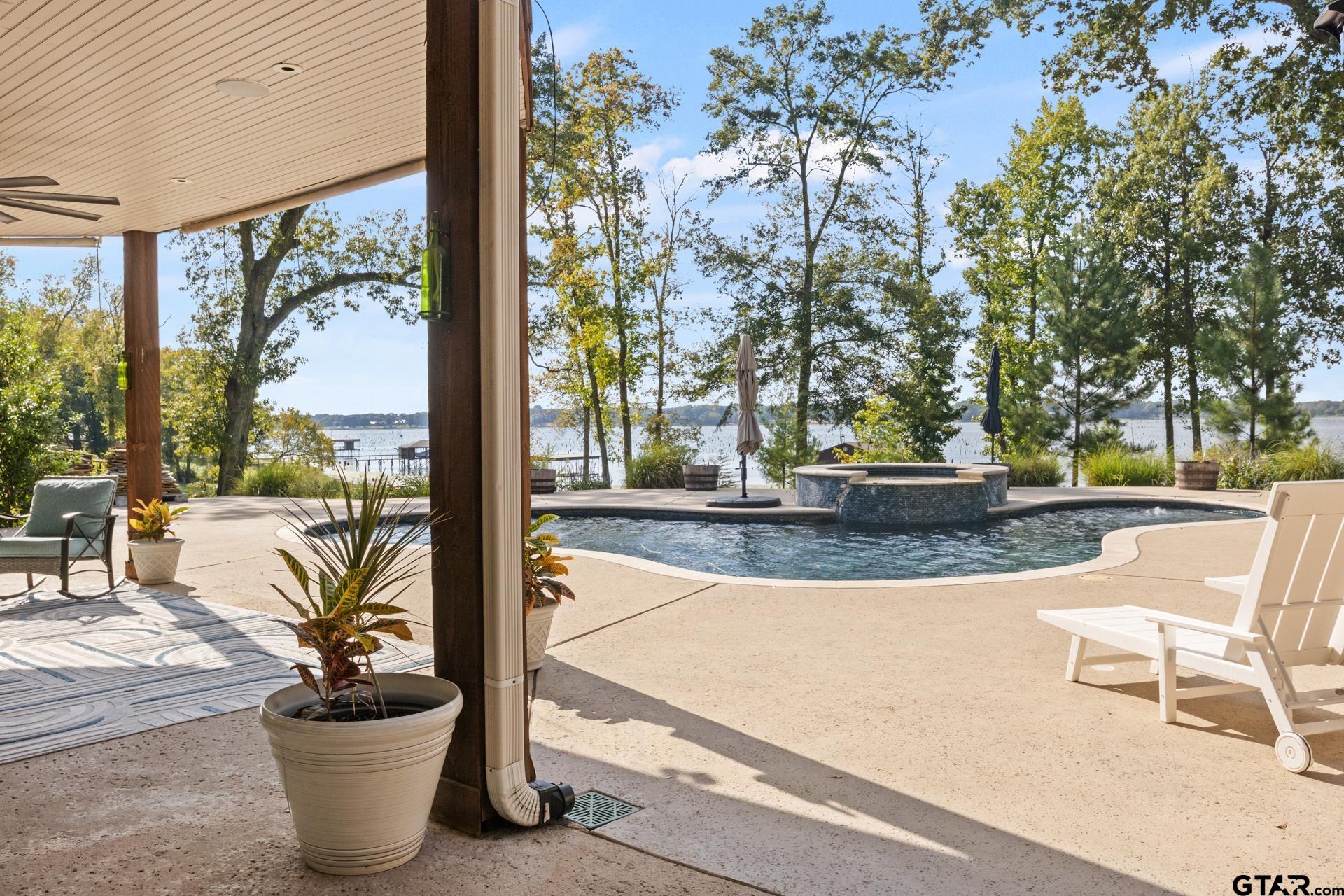 200 County Road 1297