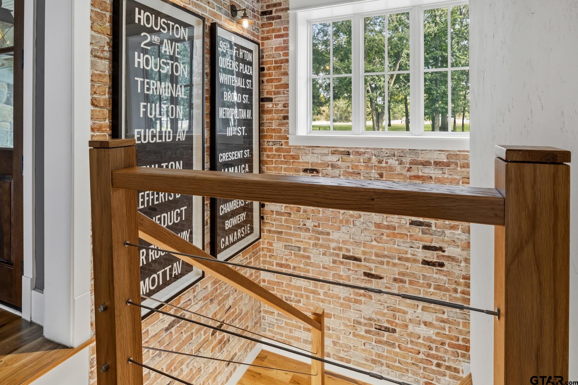 200 County Road 1297