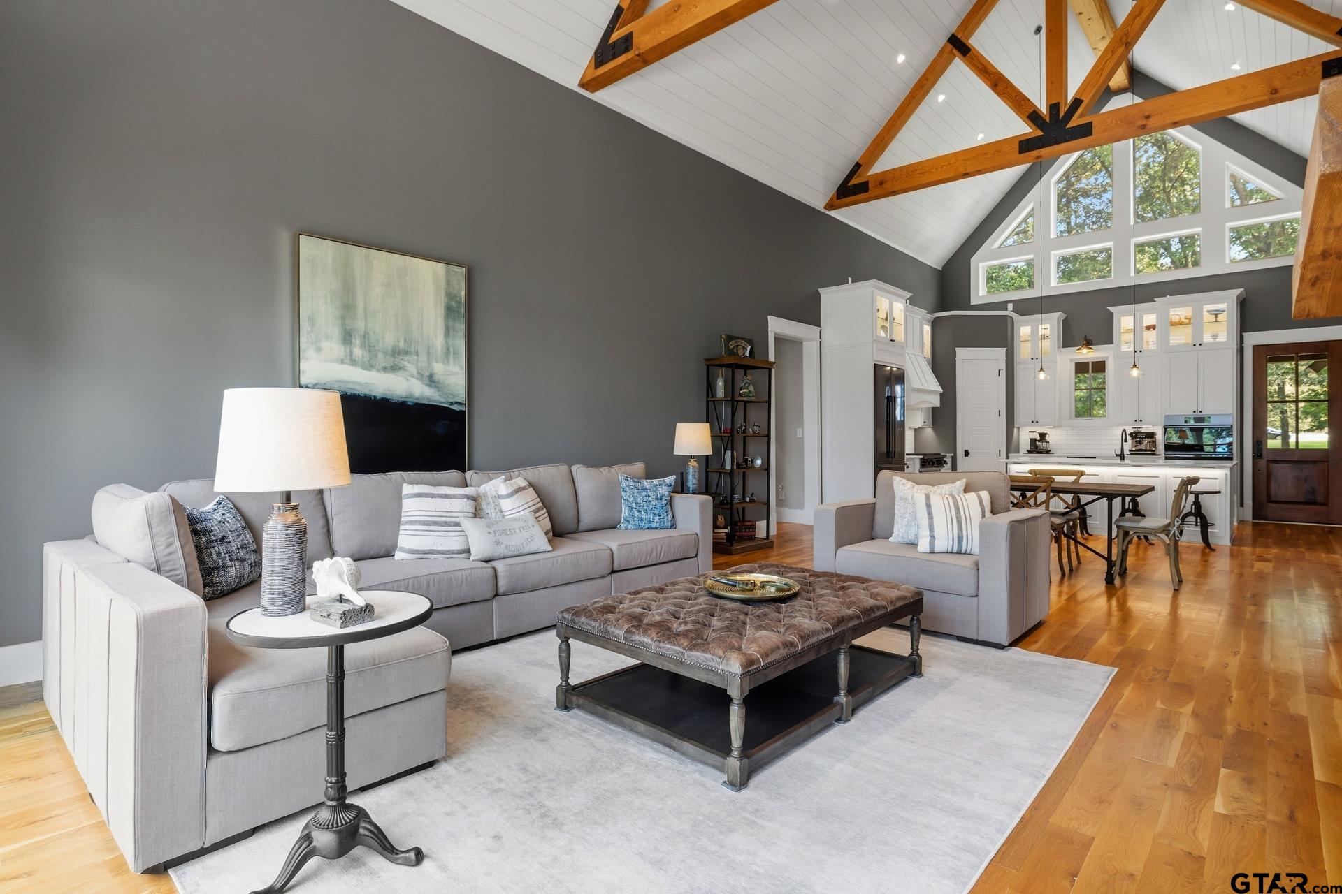 200 County Road 1297