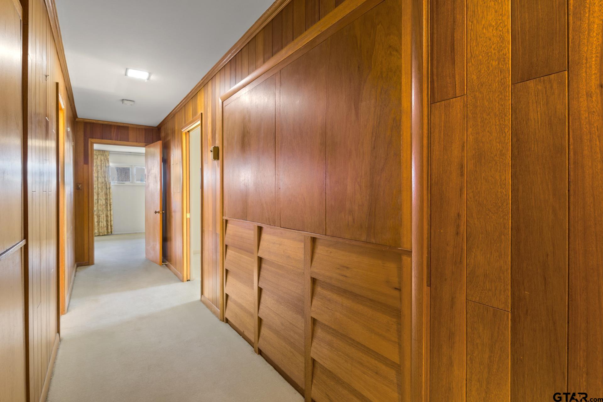 101 Bluebird St