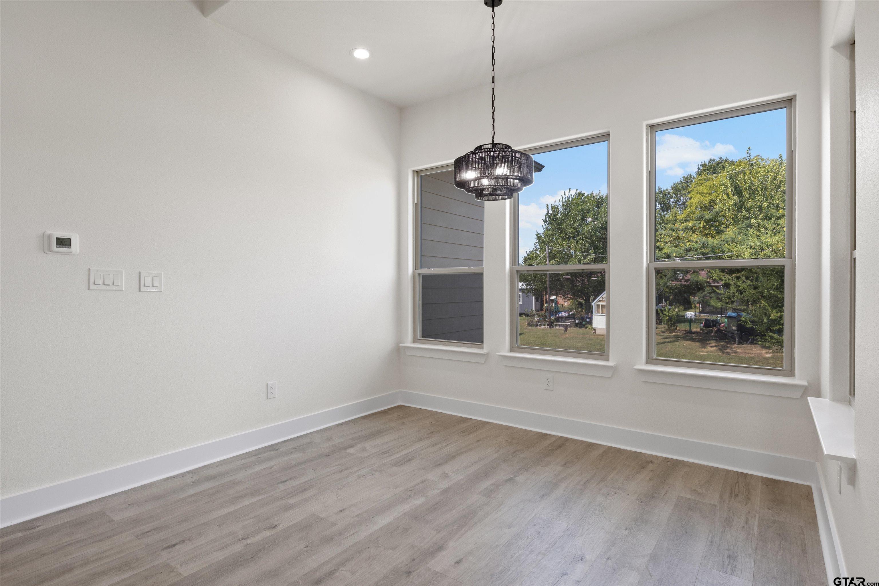 2705 Stone Briar