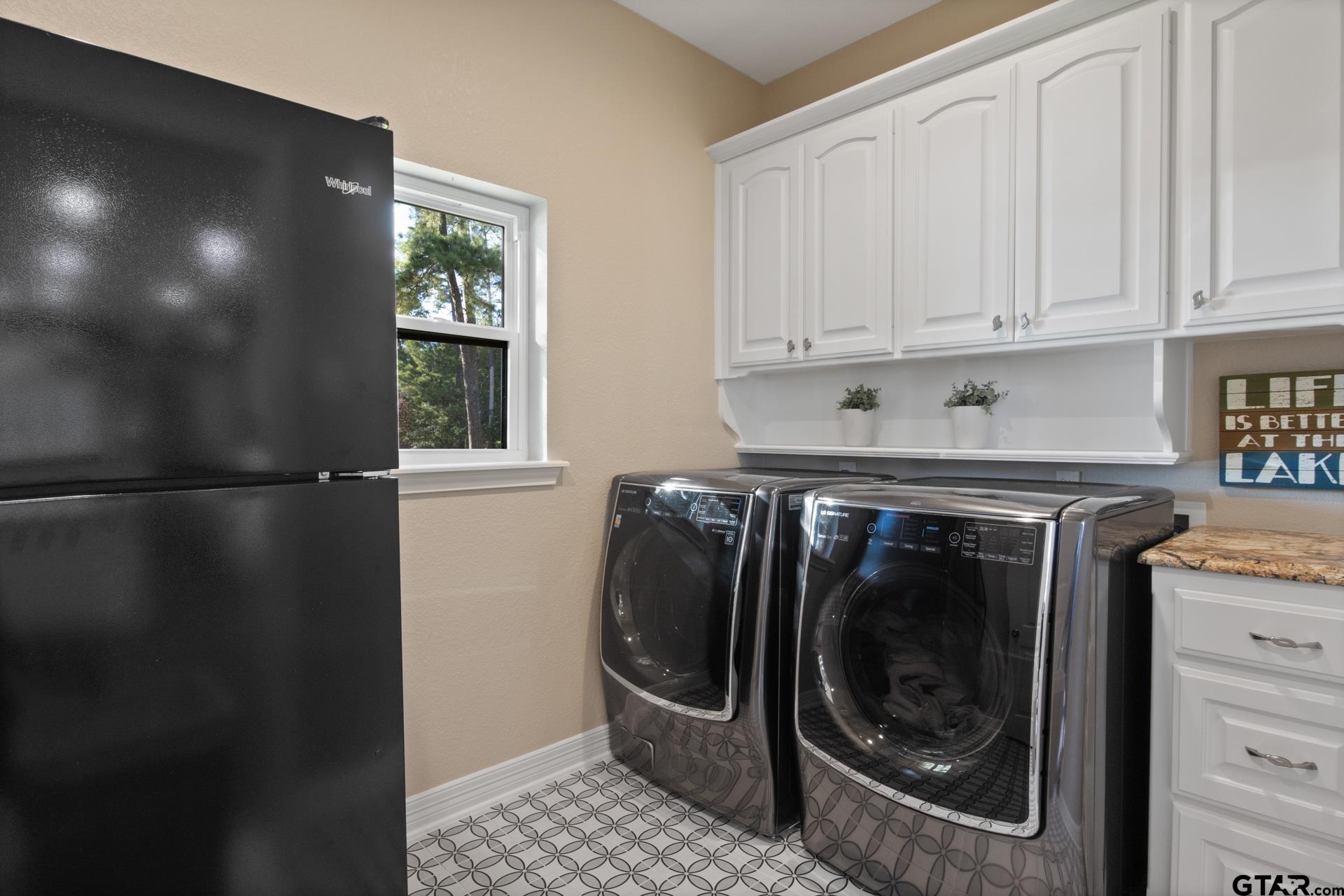 291 Private Road 2367