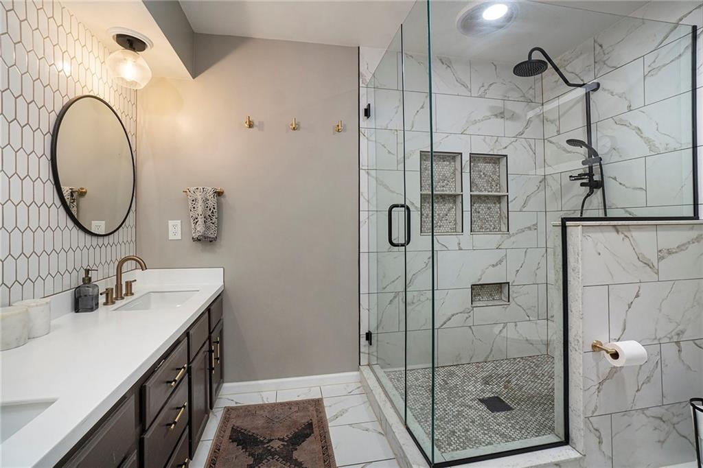 1126 E Yesteryear Drive