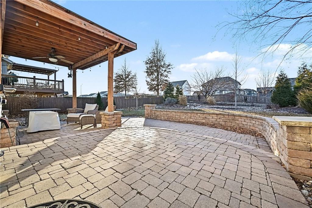 10114 N Ditman Avenue