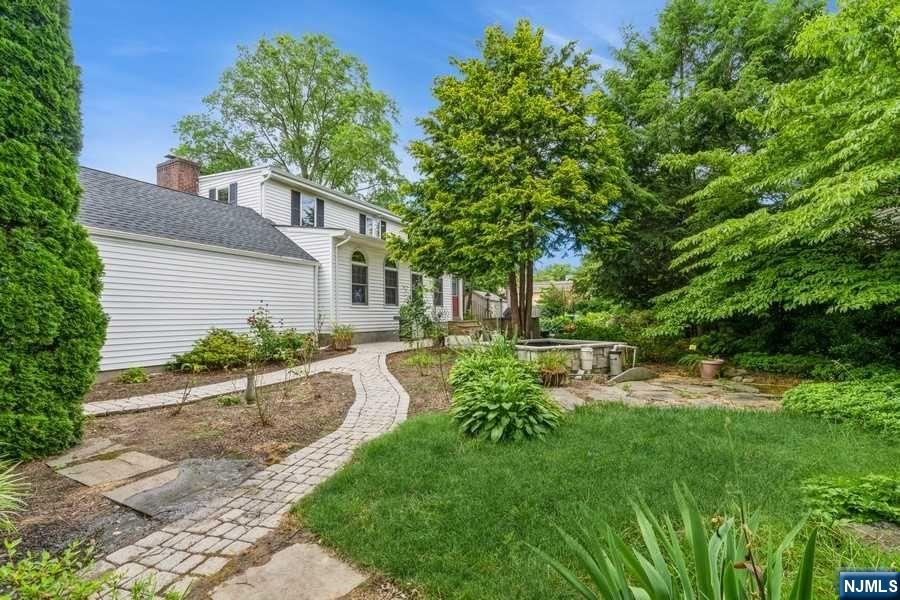 758 Highland Avenue