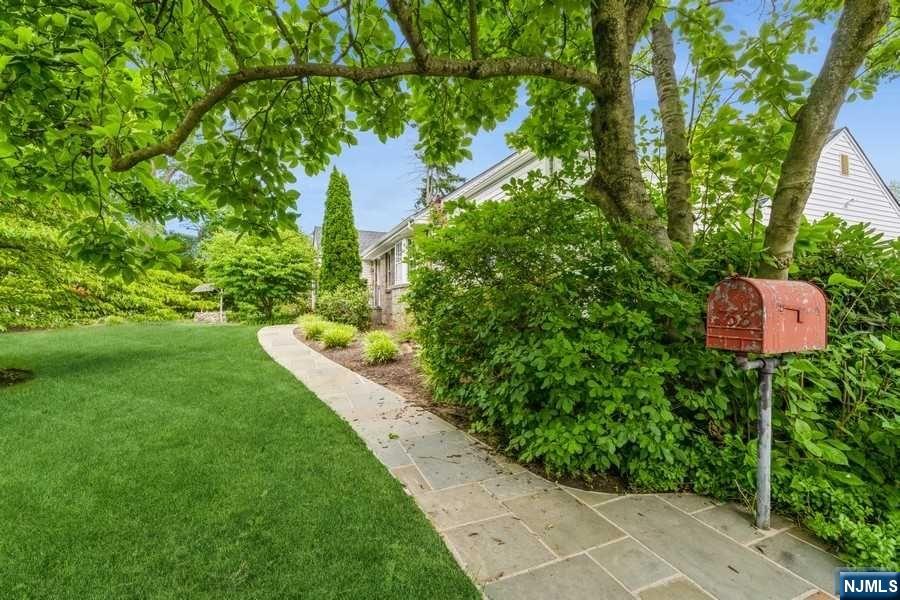 758 Highland Avenue