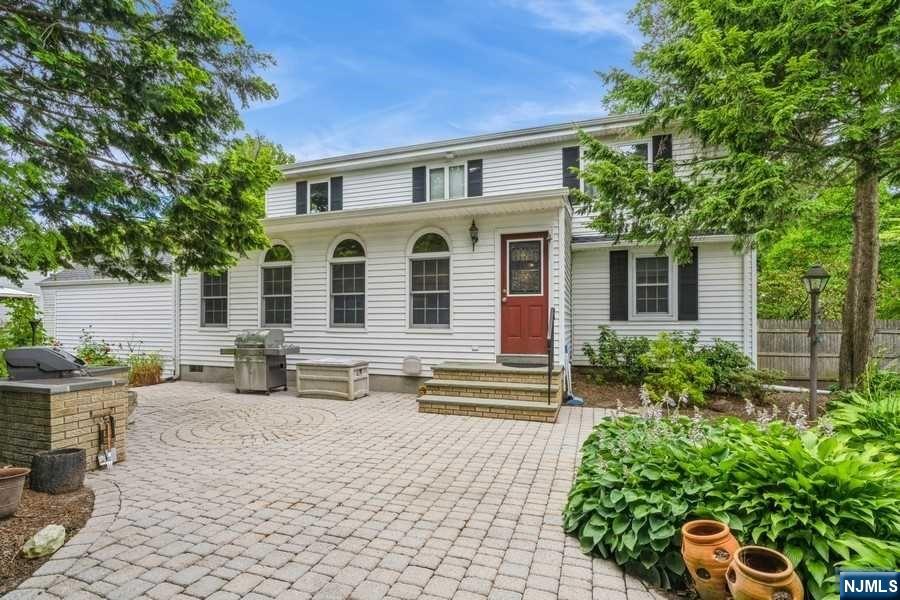 758 Highland Avenue