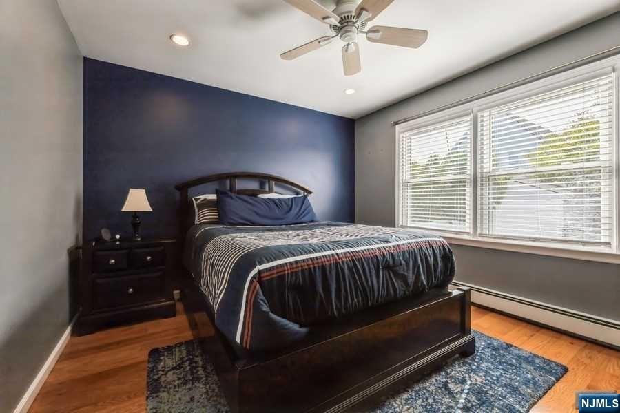 406 Van Bussum Avenue