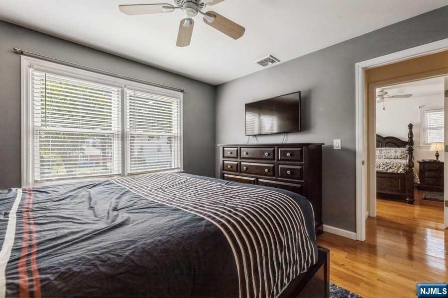 406 Van Bussum Avenue
