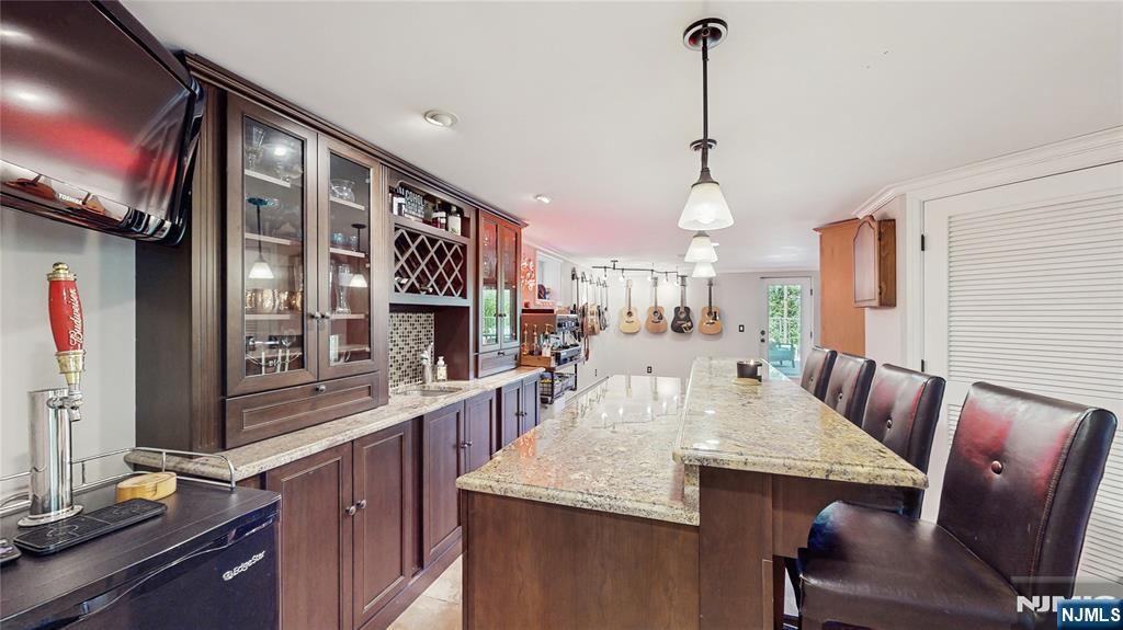 66 Hillside Drive