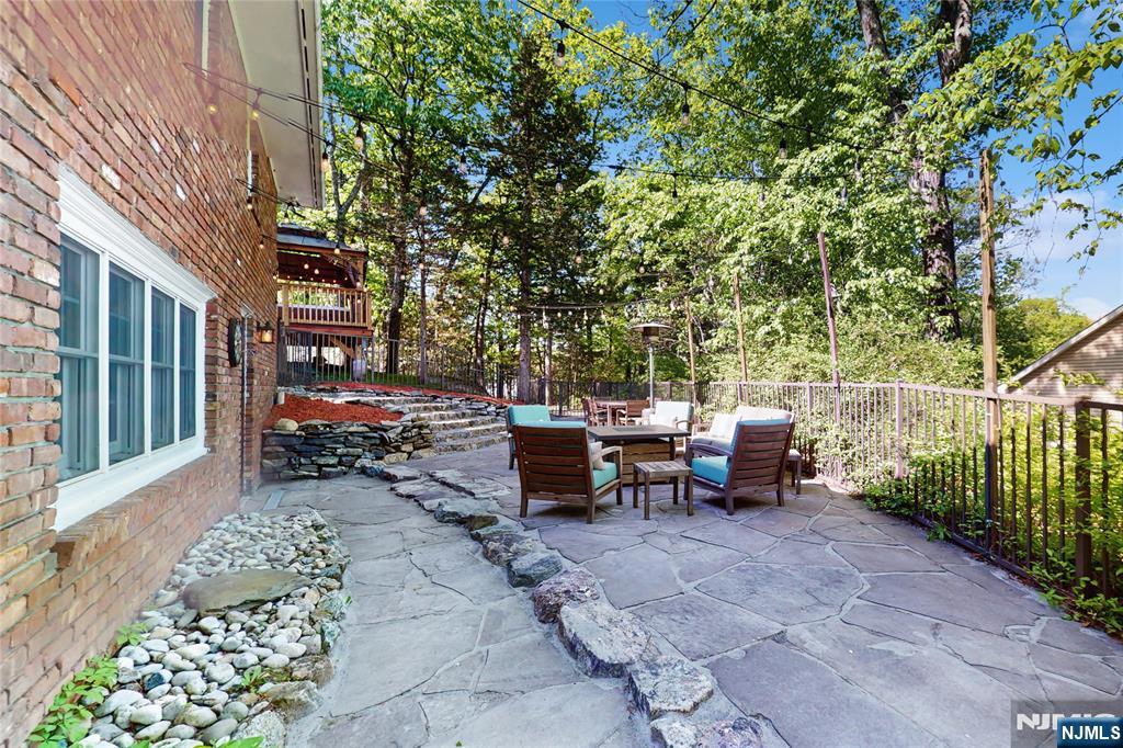 66 Hillside Drive