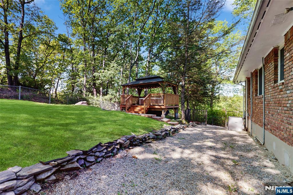 66 Hillside Drive