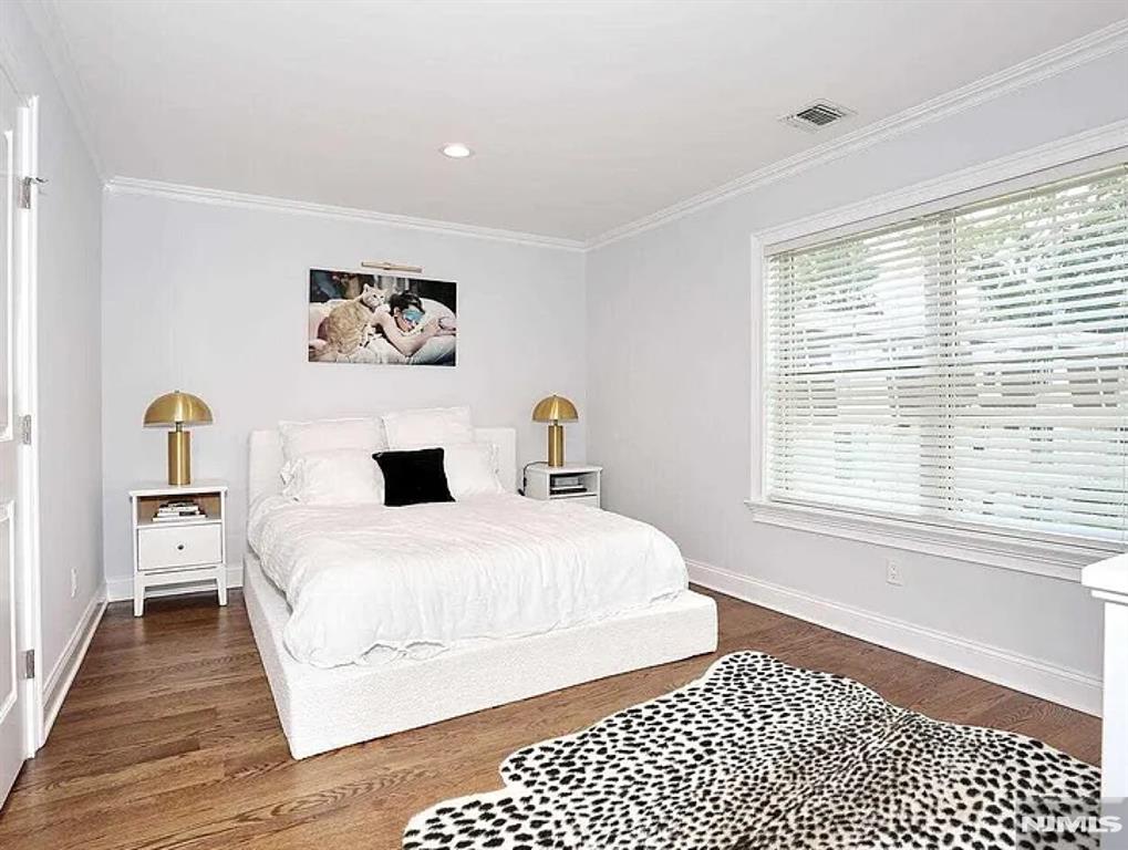 53 Crest Street 5