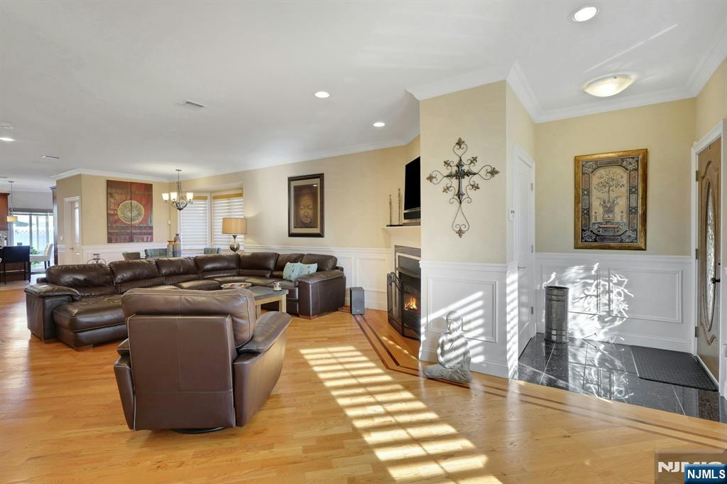 135 Abbott Avenue 2