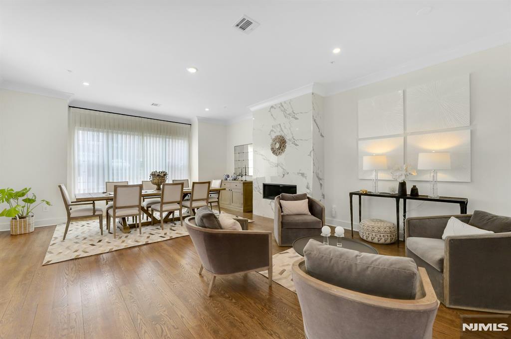 106 Brandon Court 106