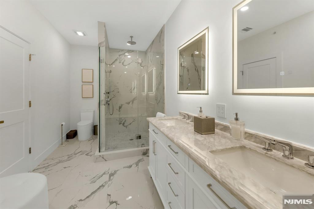 106 Brandon Court 106