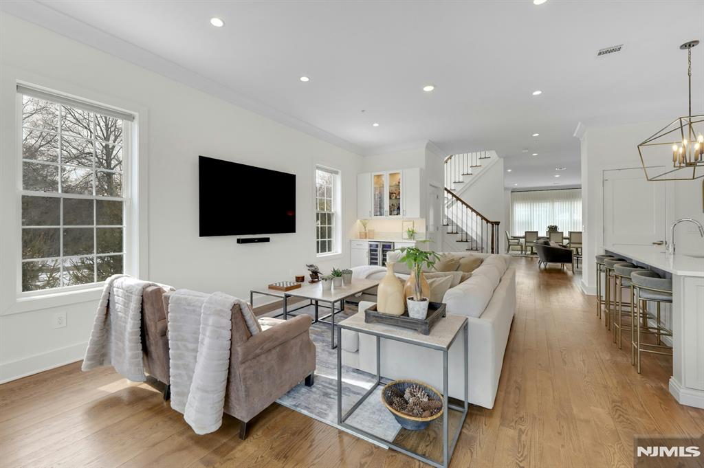 106 Brandon Court 106