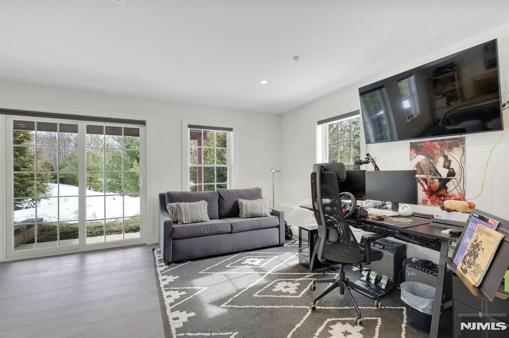 106 Brandon Court 106