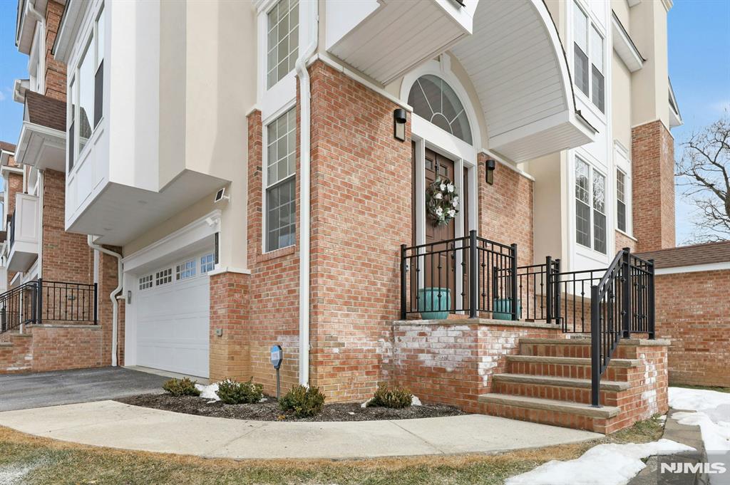 106 Brandon Court 106