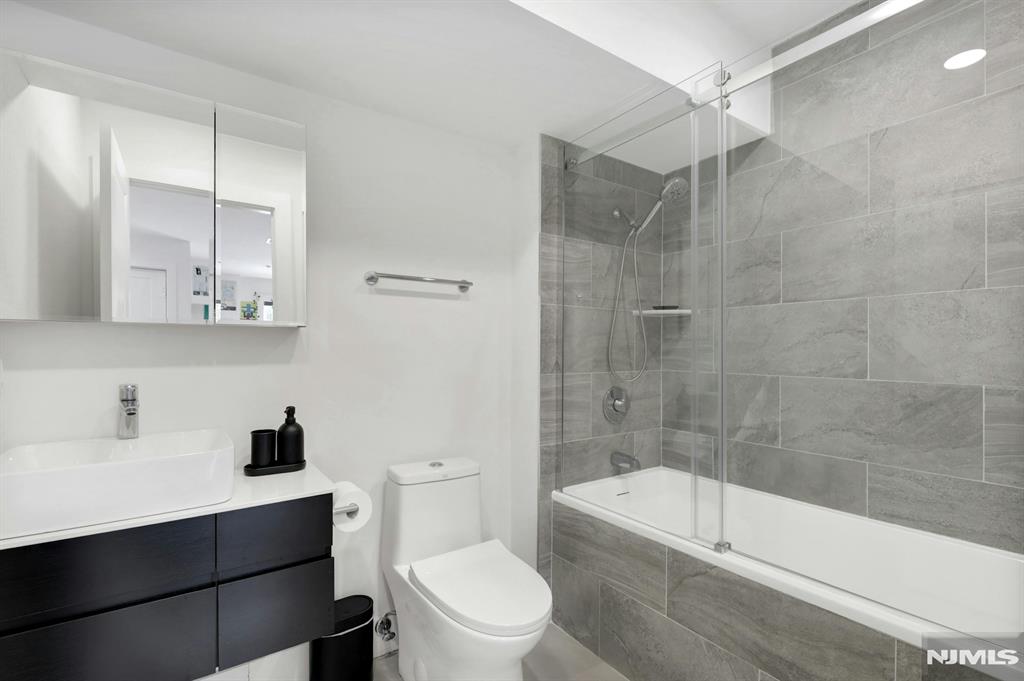 106 Brandon Court 106