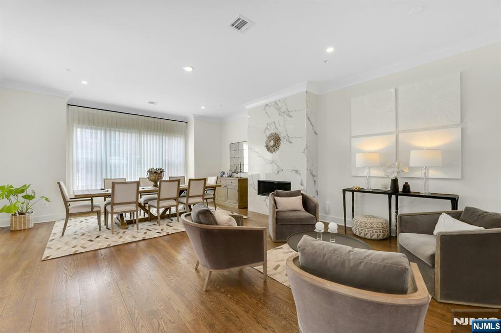 106 Brandon Court 106
