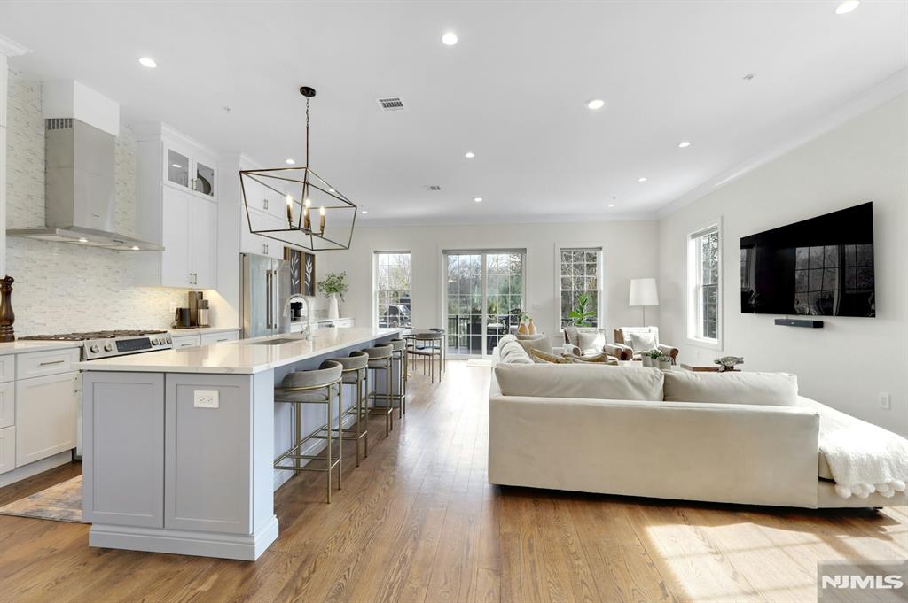 106 Brandon Court 106