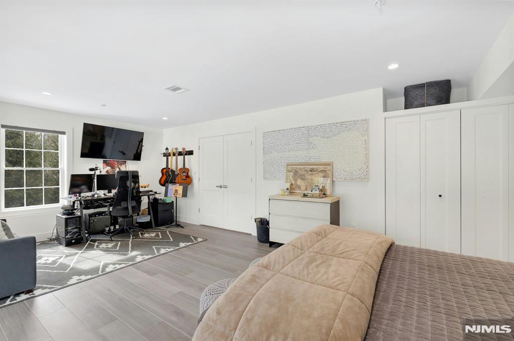 106 Brandon Court 106