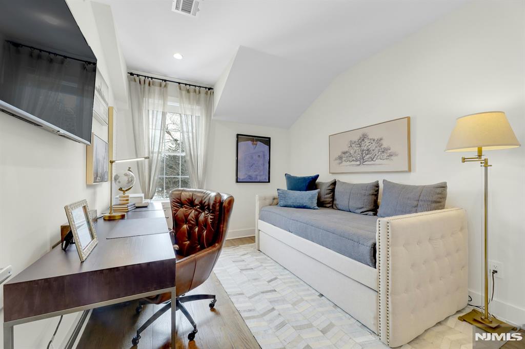 106 Brandon Court 106